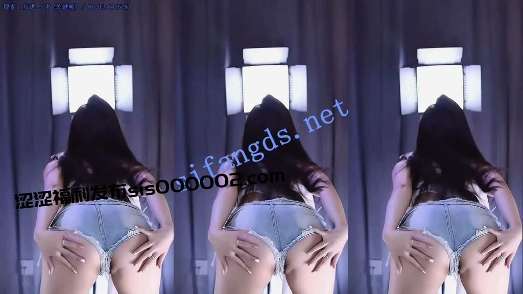 【漂漂】KK佰星 直播不停侧漏阴毛，私密阴影非常清晰【6V】【556M】